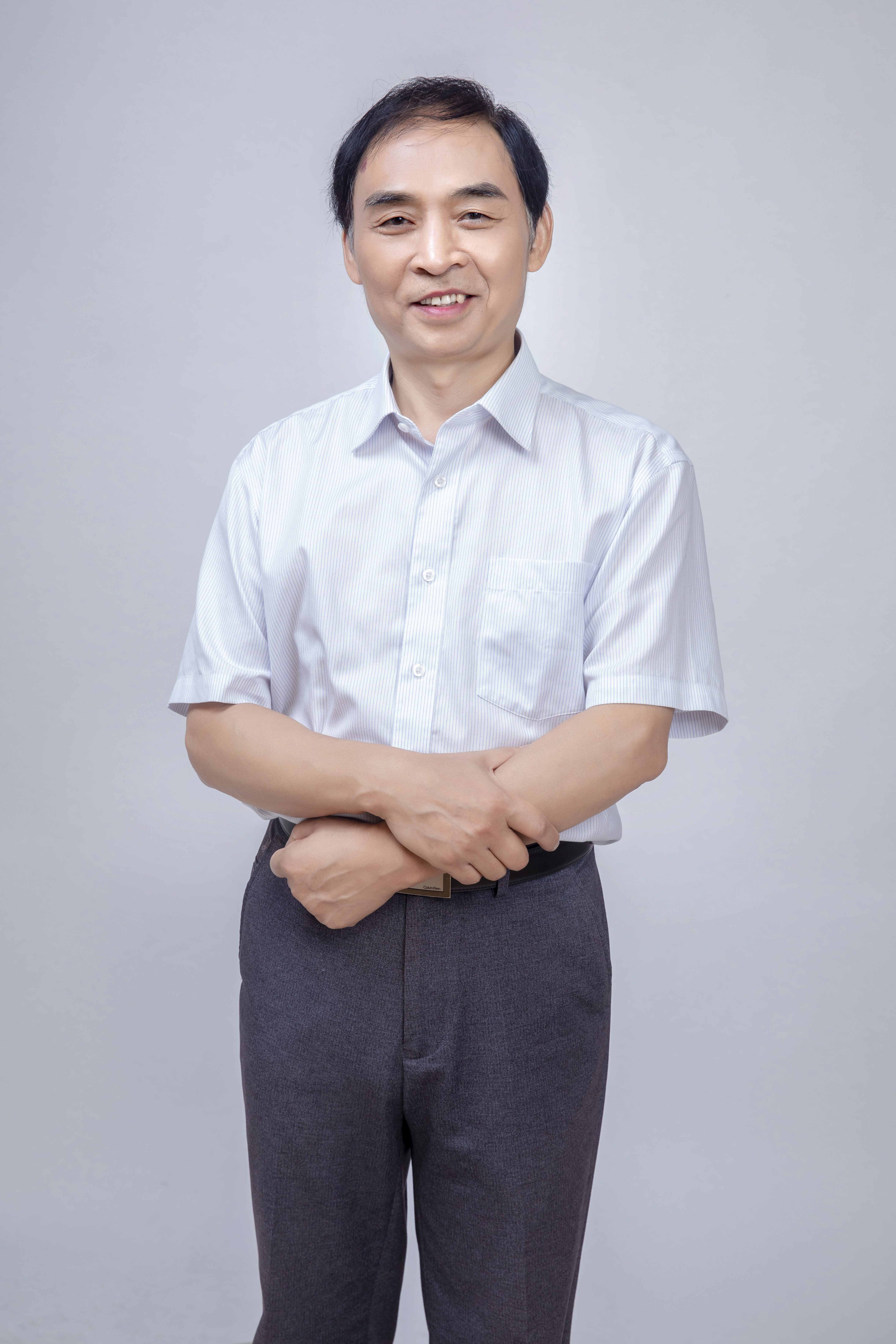 孙现亭 物理学硕士 教授 孙现亭 物理学硕士 教授