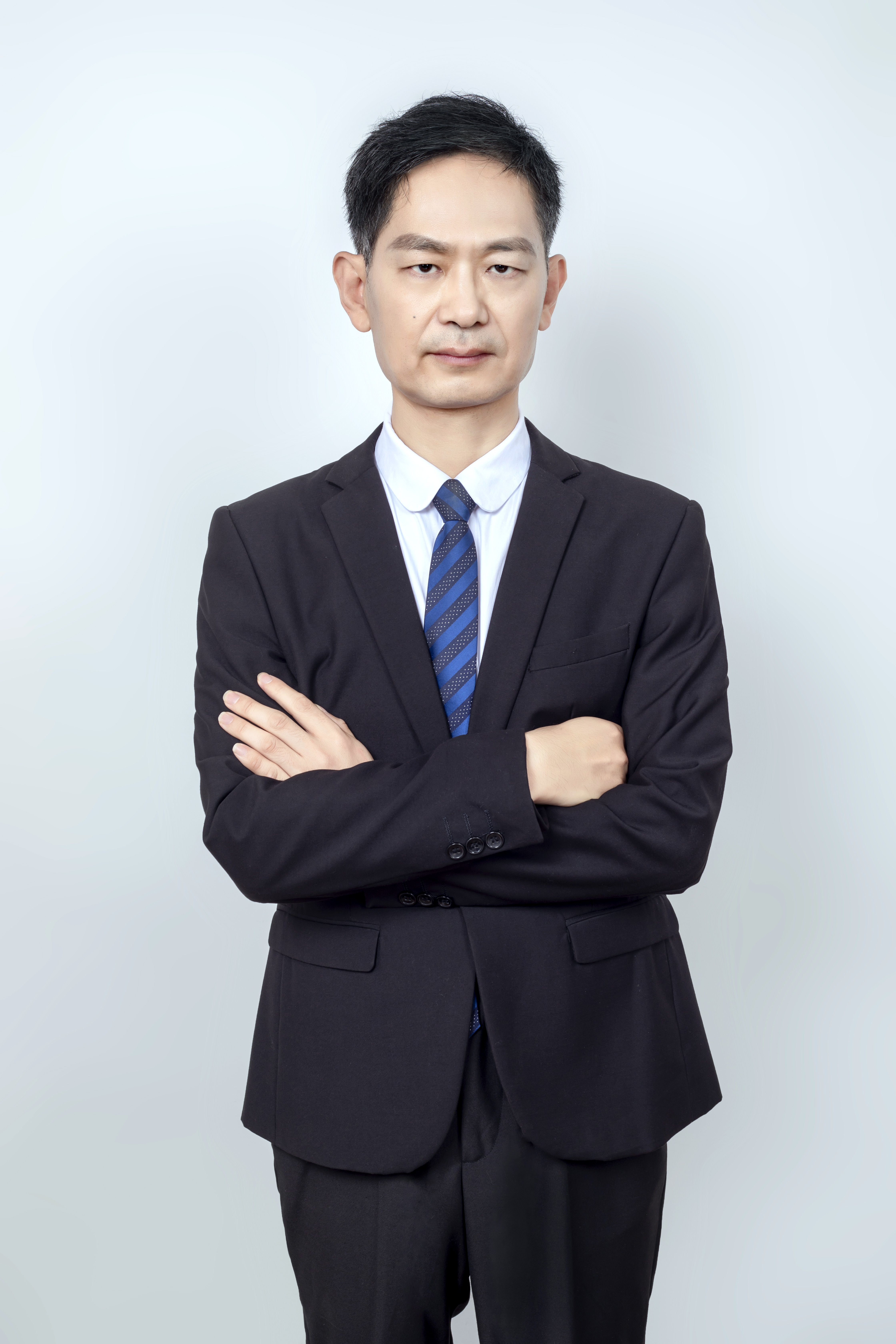 王化冰 控制工程硕士 副教授 王化冰 控制工程硕士 副教授
